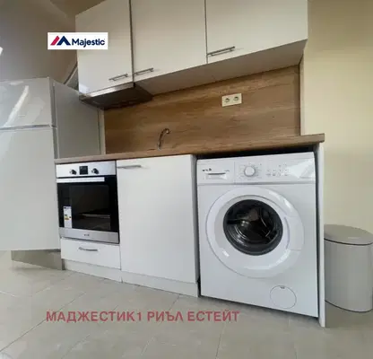 Photo 2 — Spacious one-room apartment in Studentski Grad with elevator