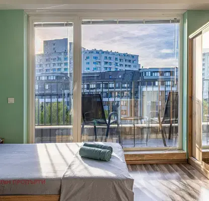 Photo 3 — Furnished one-room apartment in Studentski Grad with parking space