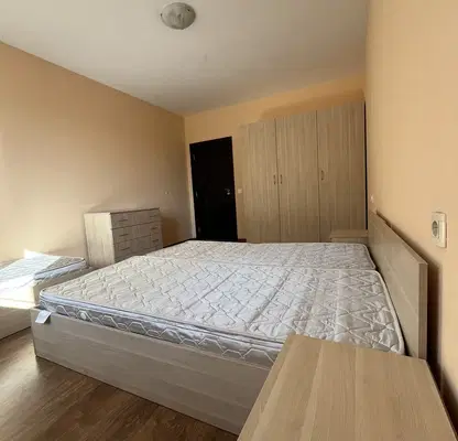 Снимка 3 — Просторен 2-стаен апартамент в Студентски град с балкон