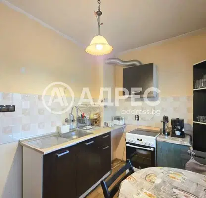 Photo 2 — Three-room apartment with balconies in Suhata reka, Sofia