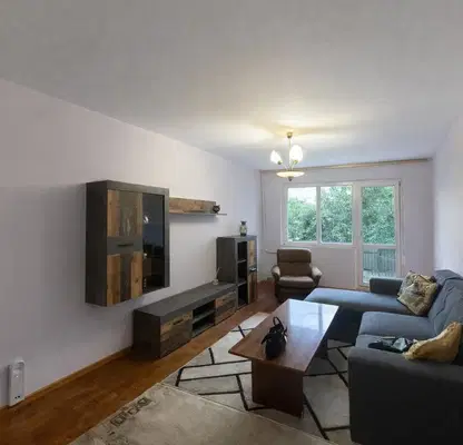 Photo 3 — Three-room apartment with East/West aspect in Suhata reka, Sofia