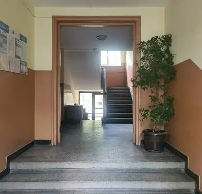 Снимка 2 — Двустаен апартамент с голяма тераса в Света Троица, София