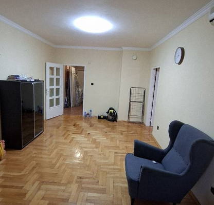 Снимка 4 — Тристаен апартамент с 3 тераси в Света Троица, София