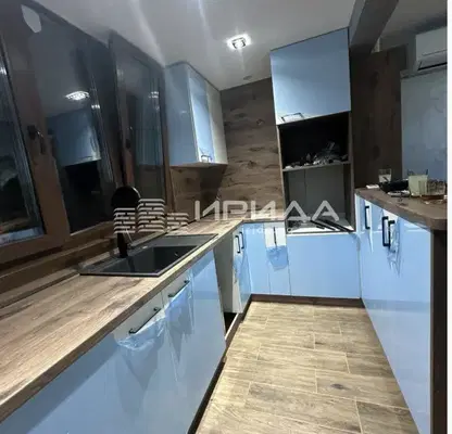 Снимка 3 — Тристаен апартамент 75 кв.м в Света Троица с балкон