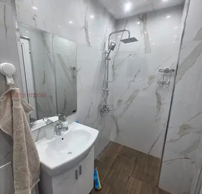 Снимка 4 — Тристаен апартамент в София, кв. Свобода, 3-ти етаж