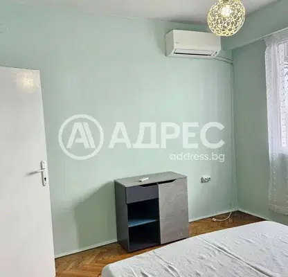 Снимка 3 — Двустаен апартамент с тераса в Толстой, София