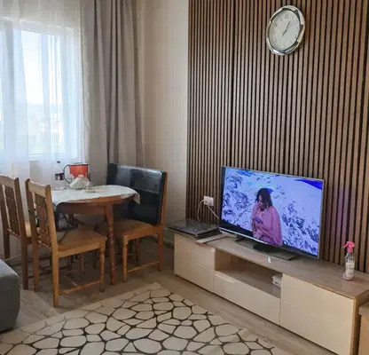 Снимка 2 — Тристаен апартамент 60 кв.м. в Толстой с асансьор