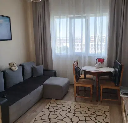 Снимка 3 — Тристаен апартамент 60 кв.м. в Толстой с асансьор