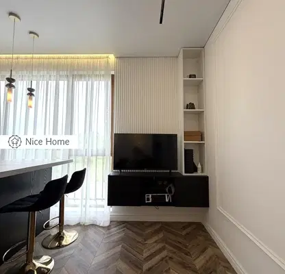 Снимка 2 — Двустаен апартамент с тераса в кв. Витоша, София