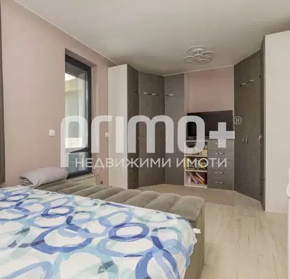 Снимка 2 — Тристаен апартамент с две тераси в кв. Витоша, София