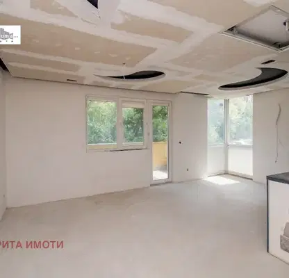 Снимка 4 — Тристаен апартамент с две тераси в кв. Витоша, София