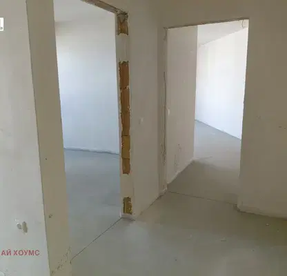 Photo 3 — Three-room apartment with balcony in Vitosha district, Sofia