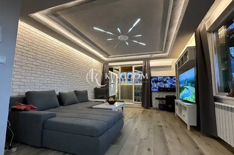 Spacious 4-room maisonette with Vitosha view in Vitosha district