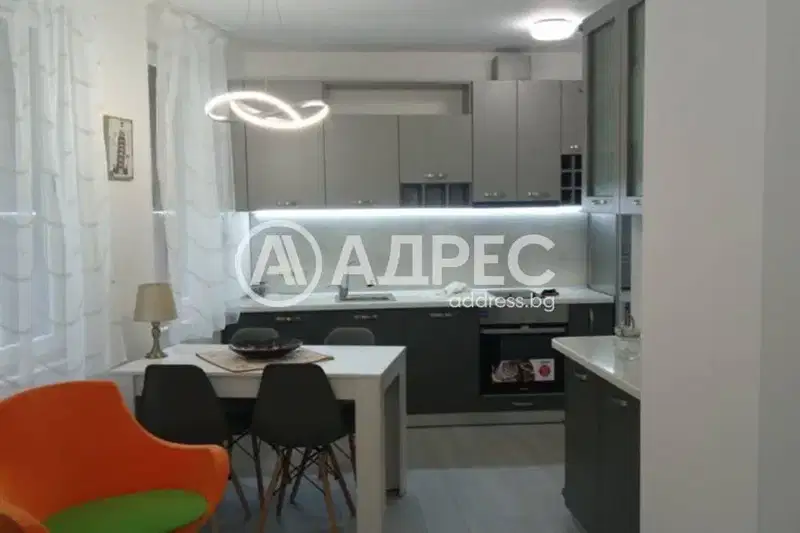 Three-room apartment with ground floor terrace in Vitosha district, Sofia
