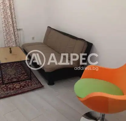 Снимка 3 — Тристаен апартамент с партерна тераса в кв. Витоша, София