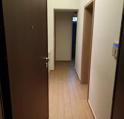 Photo 2 — Three-room apartment with 2 balconies in Yavorov, Sofia