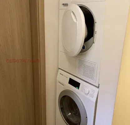 Photo 4 — Three-room apartment with 2 balconies in Yavorov, Sofia