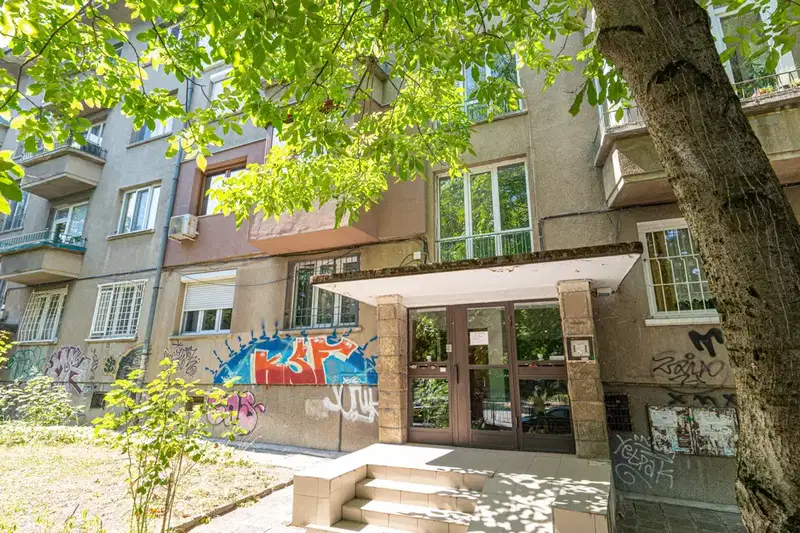 Three-room apartment with two terraces in Yavorov, Sofia