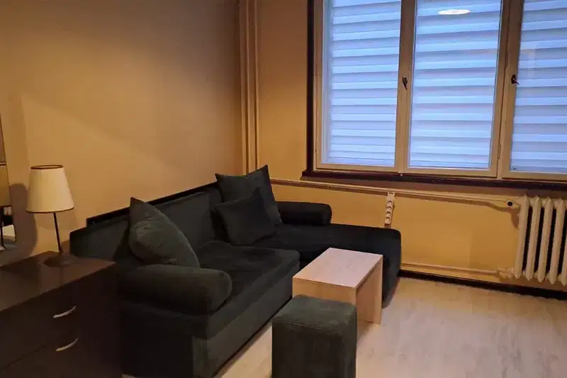 One-room apartment in Yavorov with small ground floor storage