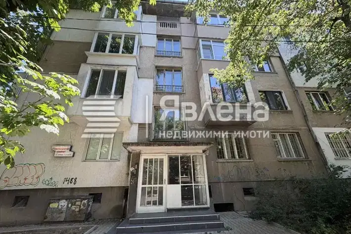 Просторен 3-стаен апартамент в Яворов, София, с функционално разпределение