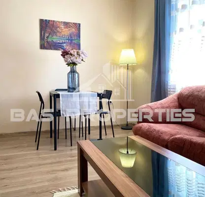 Photo 2 — Three-room apartment with parking space in Zona B-18, Sofia