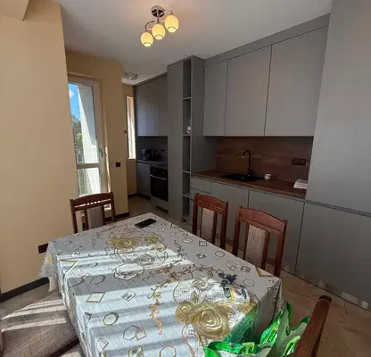 Photo 4 — Two-room apartment in Zona B-18, Sofia with elevator and video surveillance