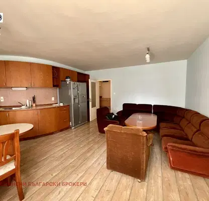 Photo 3 — Spacious 2-room apartment in Zona B-18 with garage