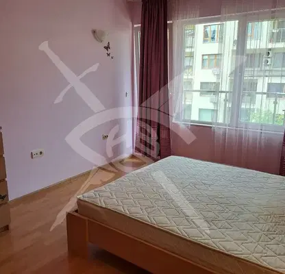 Снимка 2 — Двустаен апартамент в Зона Б-18, София с тераса