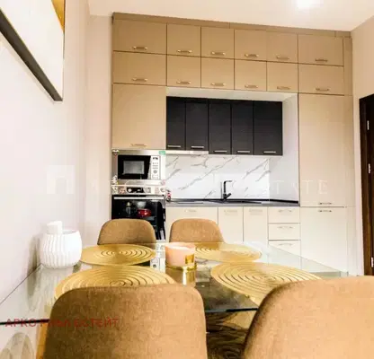 Photo 3 — Two-room apartment 80 sq m in Zona B-19 with southeast aspect