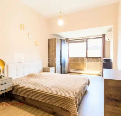 Photo 4 — Two-room apartment 80 sq m in Zona B-19 with southeast aspect