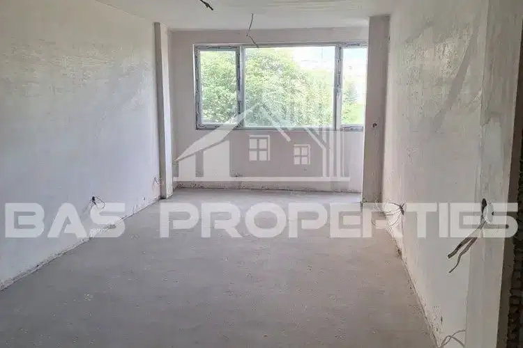 Spacious 2-room apartment in Zona B-19, Sofia with terrace