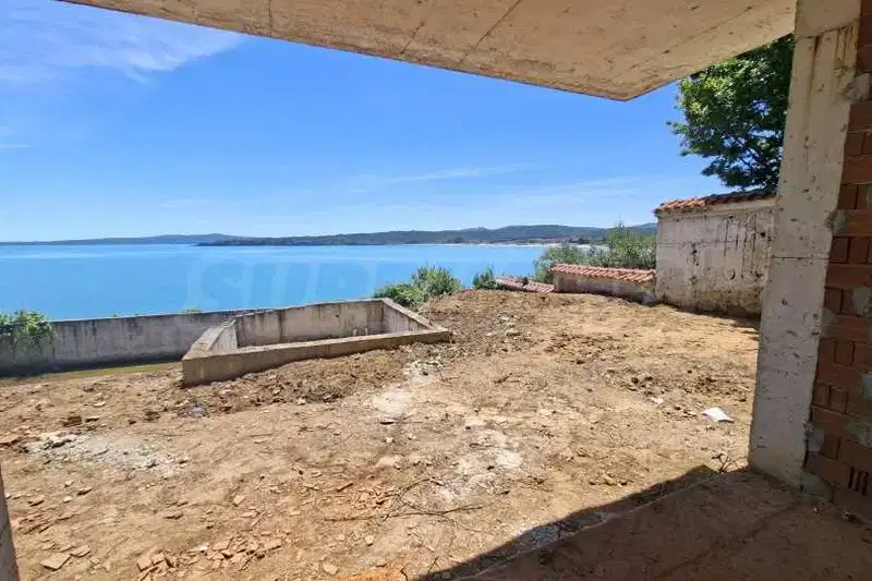 Двустаен апартамент с морска панорама в Созопол