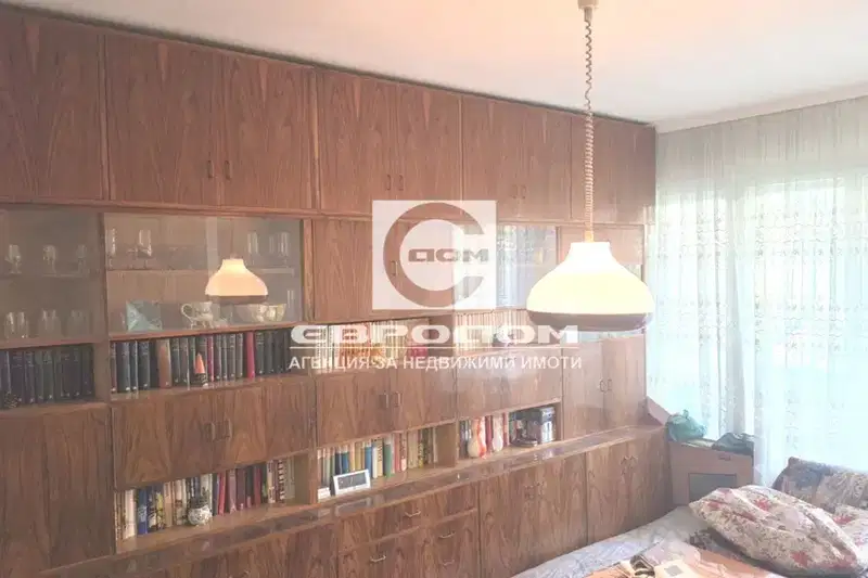 4-bedroom apartment in Stara Zagora, Ayazmoto