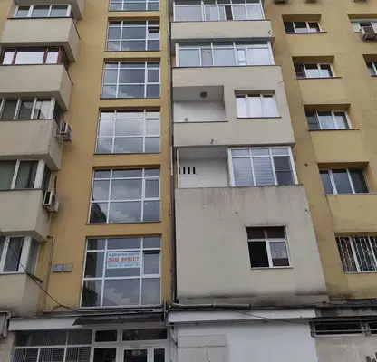 Снимка 2 — Двустаен апартамент в Стара Загора, Център