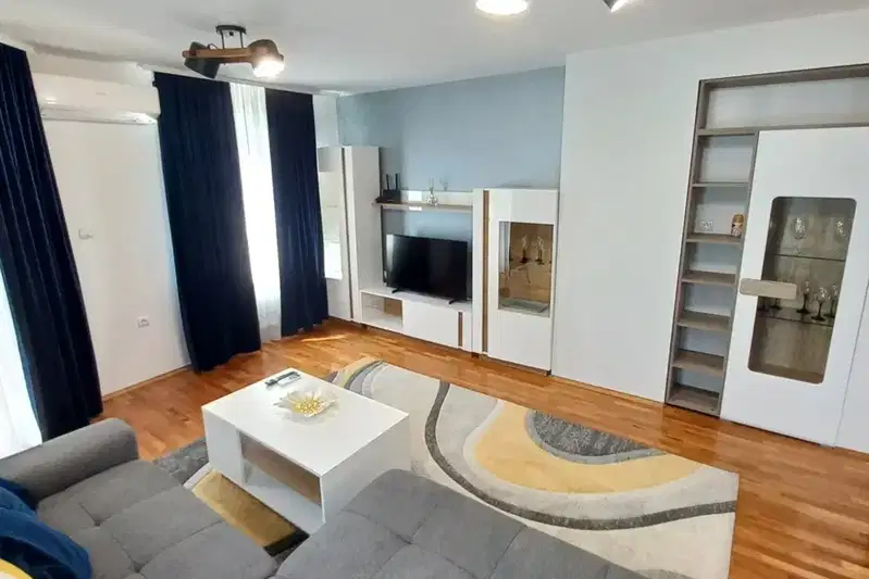 3-bedroom apartment in Stara Zagora, Centyr
