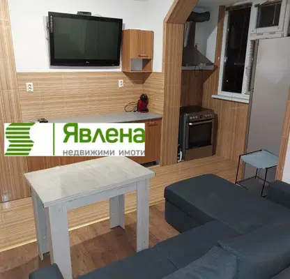 Снимка 2 — Просторен 4-стаен апартамент в Център, Стара Загора с тераса
