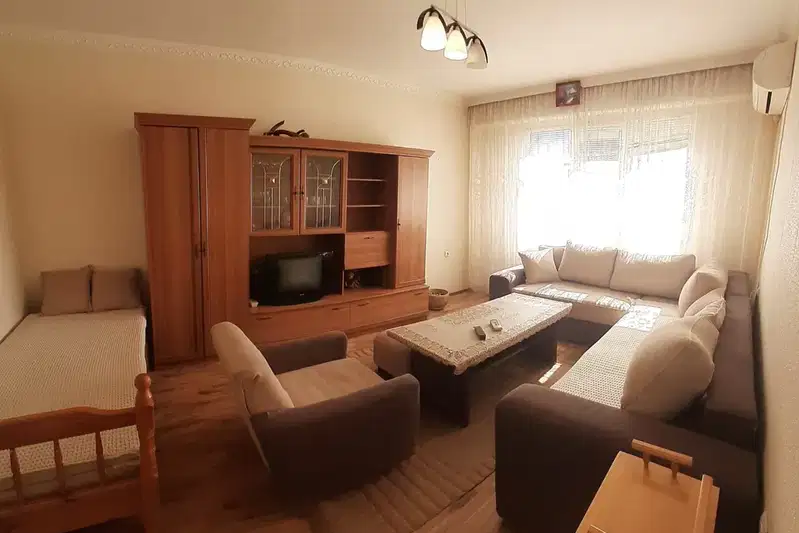 Тристаен апартамент в Стара Загора, Три чучура - юг