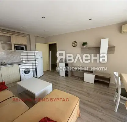 Снимка 4 — Двустаен апартамент в Бургас, Свети Влас