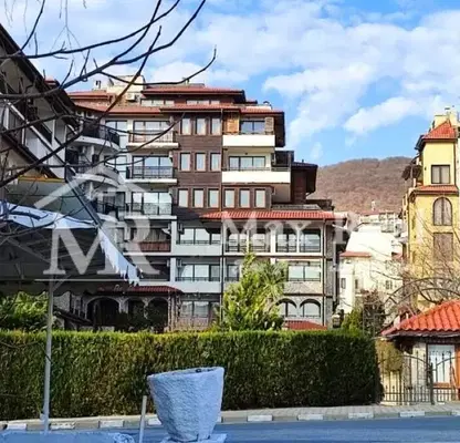 Снимка 2 — Тристаен апартамент в Бургас, Свети Влас