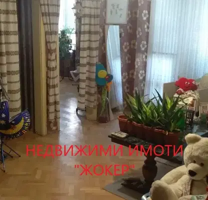 Снимка 4 — Многостаен апартамент във Велико Търново, Свищов