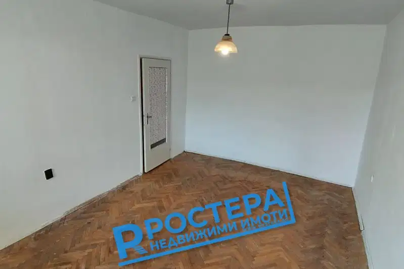 Едностаен апартамент в Търговище, Център