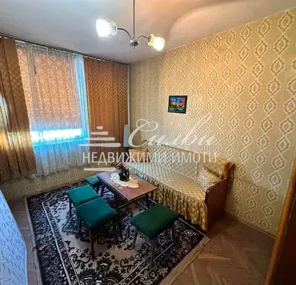 Photo 5 — 3-bedroom apartment in Tyrgovishte, Centyr