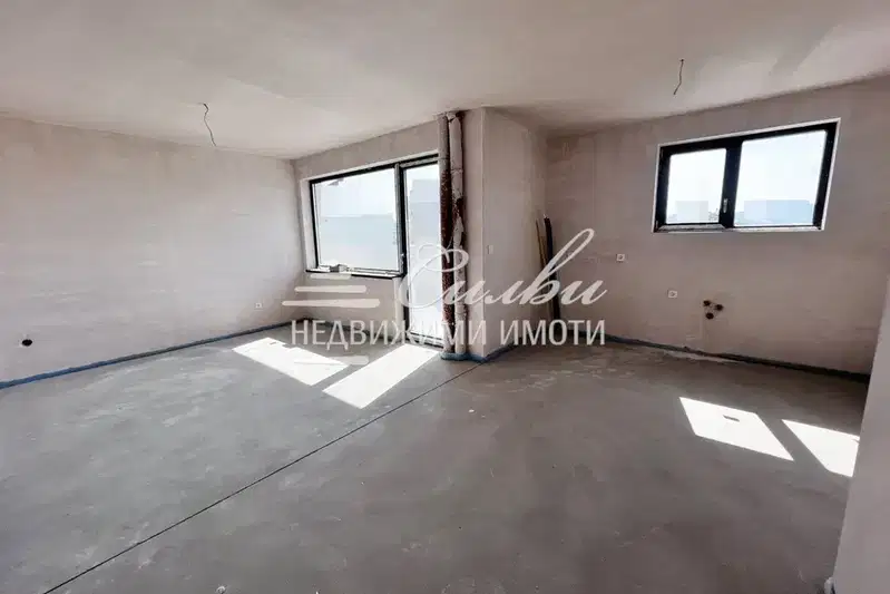3-bedroom apartment in Tyrgovishte, Centyr