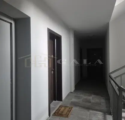 Photo 2 — Three-room apartment in the centre of Targovishte with balcony