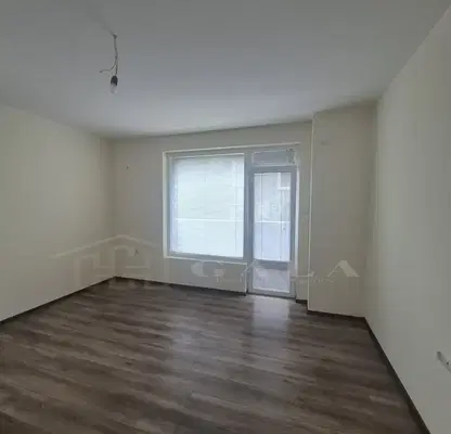 Photo 4 — Three-room apartment in the centre of Targovishte with balcony