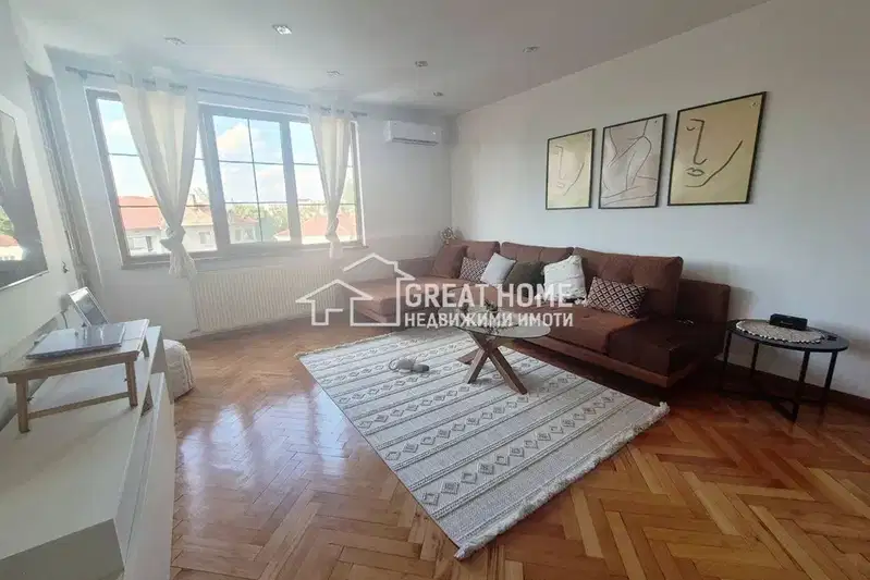 3-bedroom apartment in Tyrgovishte, Varosha