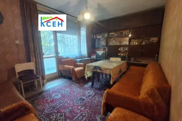 4-bedroom apartment in Tyrgovishte, Varosha