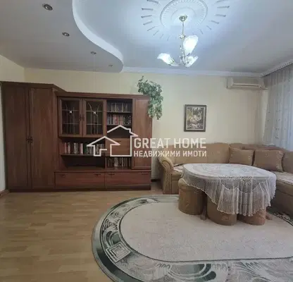 Снимка 2 — Четиристаен апартамент в Търговище с две тераси