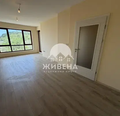 Снимка 5 — Двустаен апартамент с морска панорама в Аспарухово, Варна