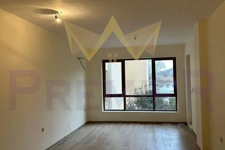 Spacious 3-room apartment in Asparuhovo with terrace